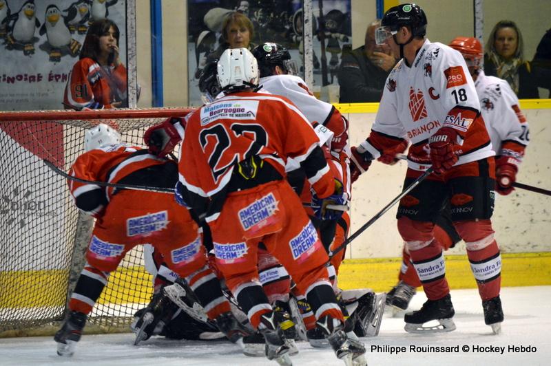 Dijon  7 - 4 Briançon II