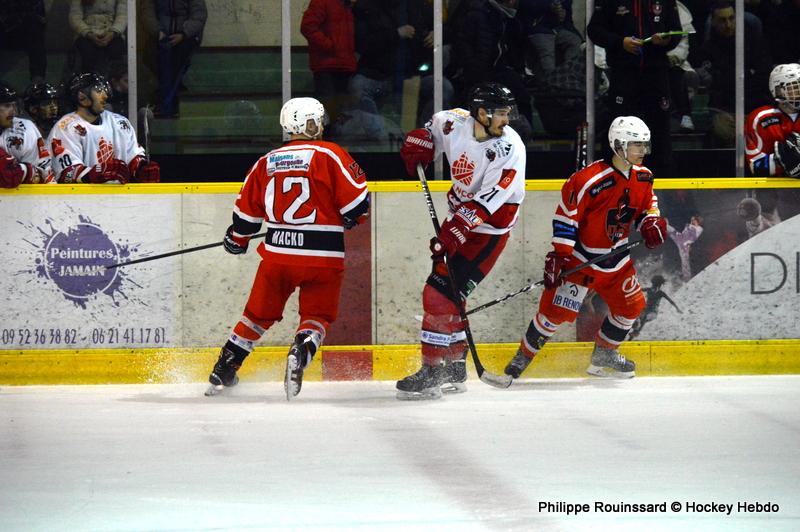 Dijon  7 - 4 Briançon II