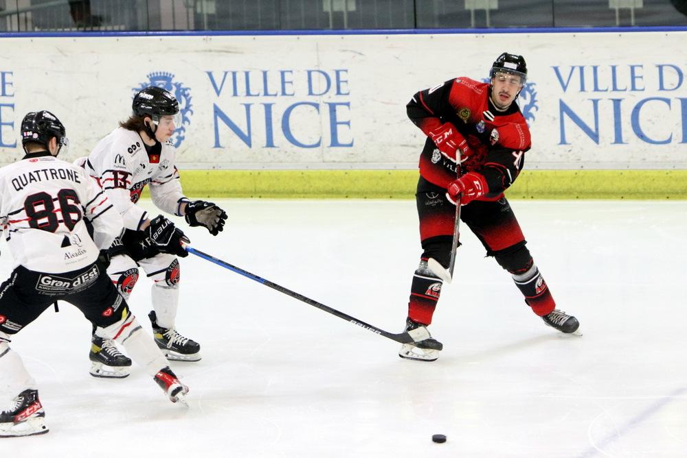 Nice 4 - 2 Mulhouse