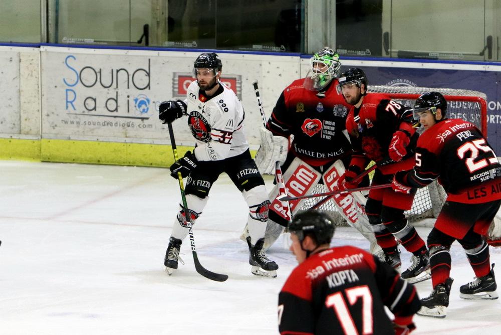 Nice 4 - 2 Mulhouse