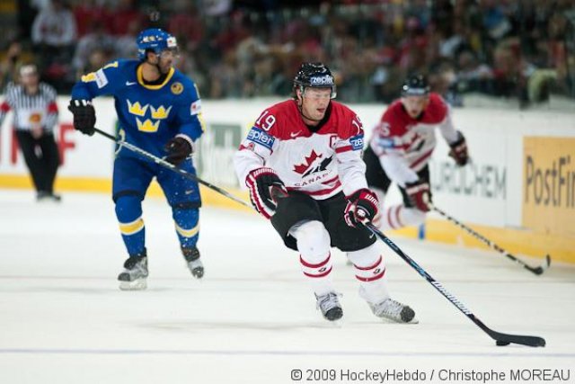Photo hockey reportage CM 09 1/2 : Le Canada sera l'autre finaliste