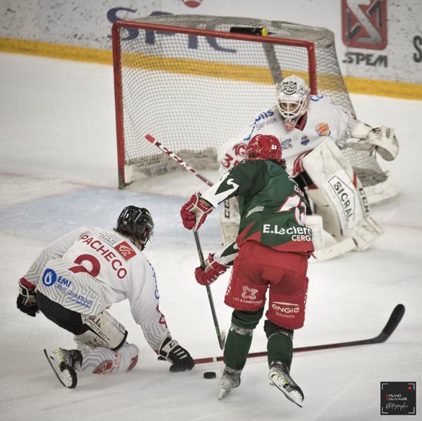 Cergy-Pontoise 4 - 3 Amiens 
