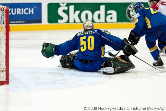 Photo hockey reportage CM 09 1/2 : Le Canada sera l'autre finaliste