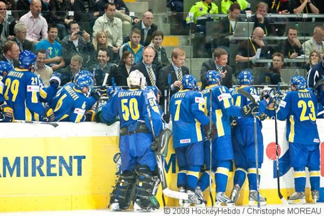Photo hockey reportage CM 09 1/2 : Le Canada sera l'autre finaliste