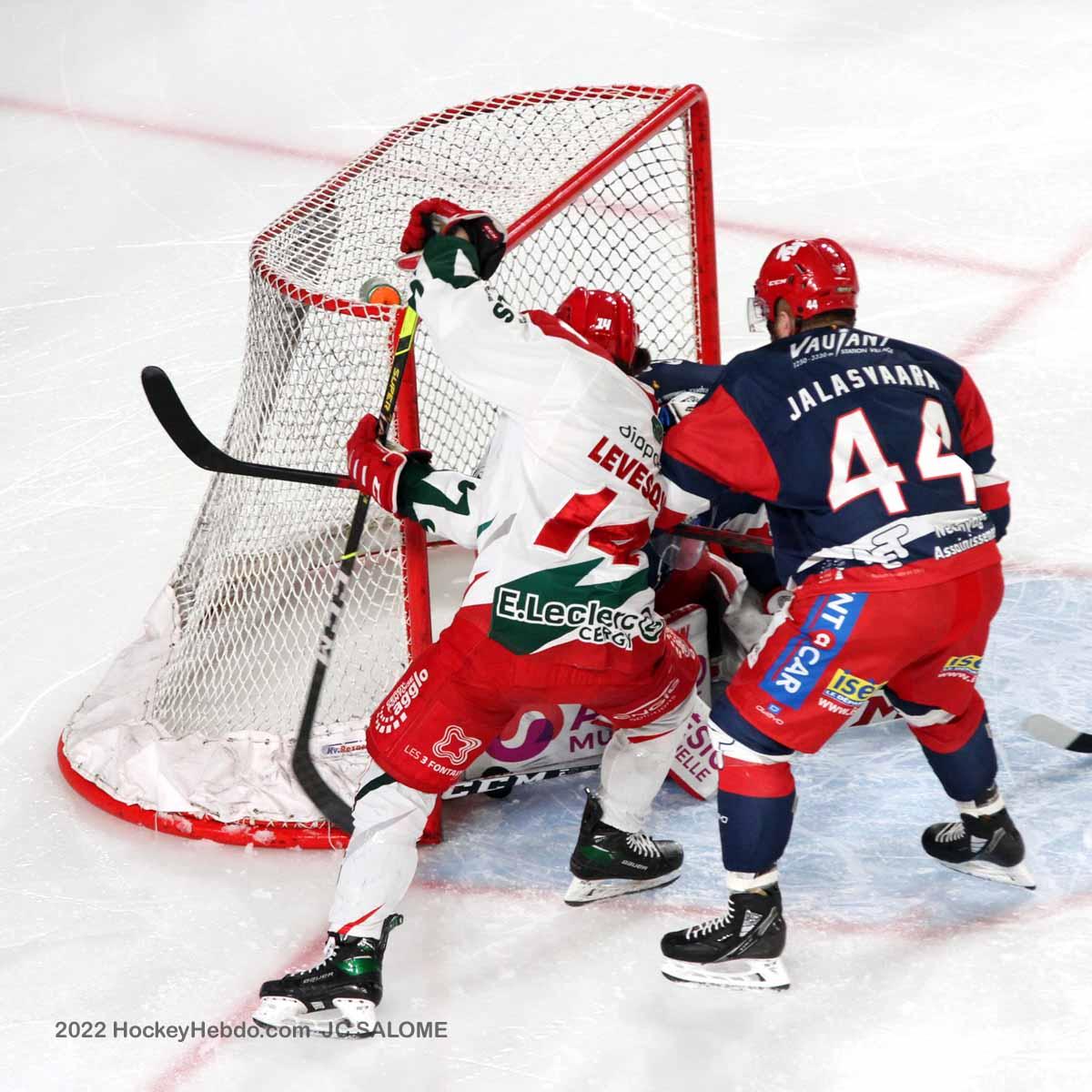 Grenoble  2 - 1 Cergy-Pontoise