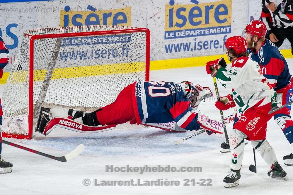 Grenoble  7 - 2 Cergy-Pontoise