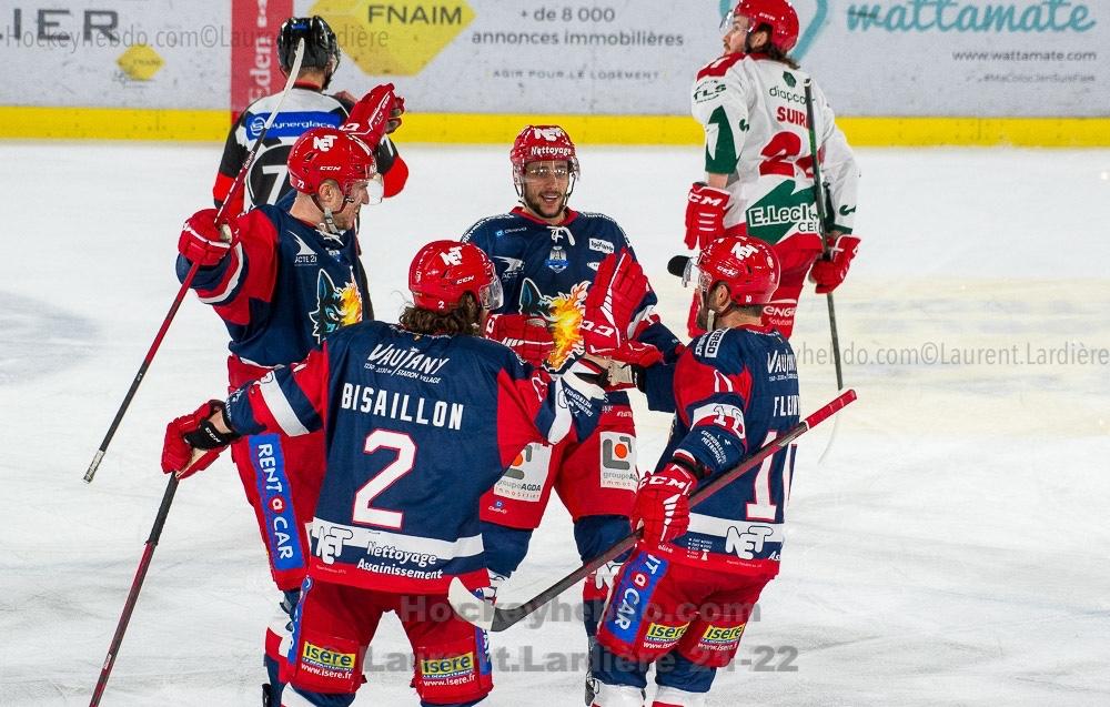 Grenoble  7 - 2 Cergy-Pontoise