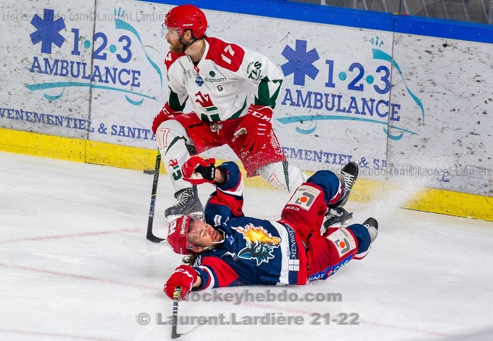 Grenoble  7 - 2 Cergy-Pontoise