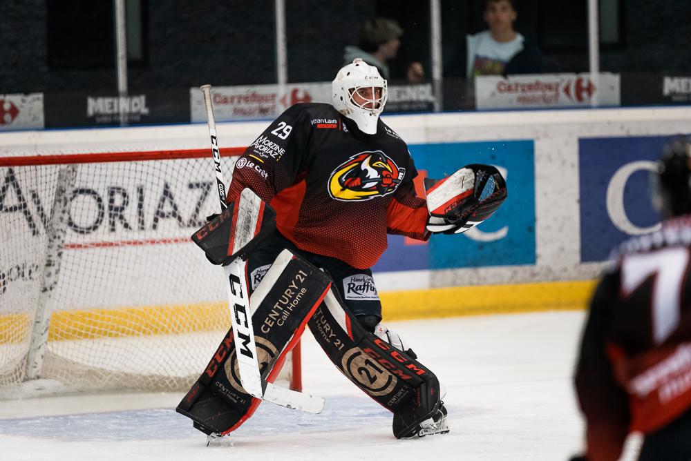 Morzine-Avoriaz 5 - 1 Roanne