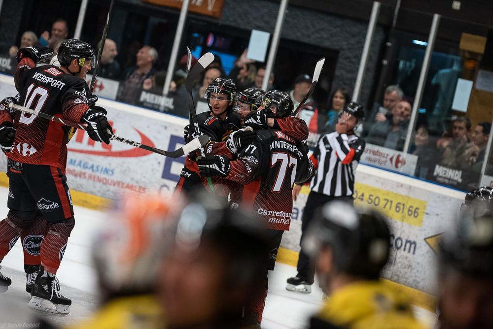 Morzine-Avoriaz 5 - 1 Roanne