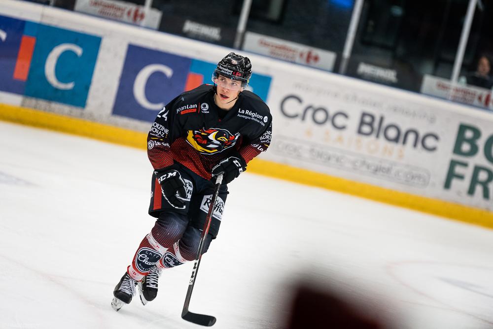 Morzine-Avoriaz 5 - 1 Roanne