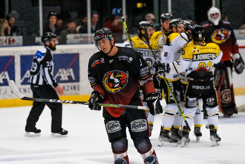Morzine-Avoriaz 5 - 1 Roanne