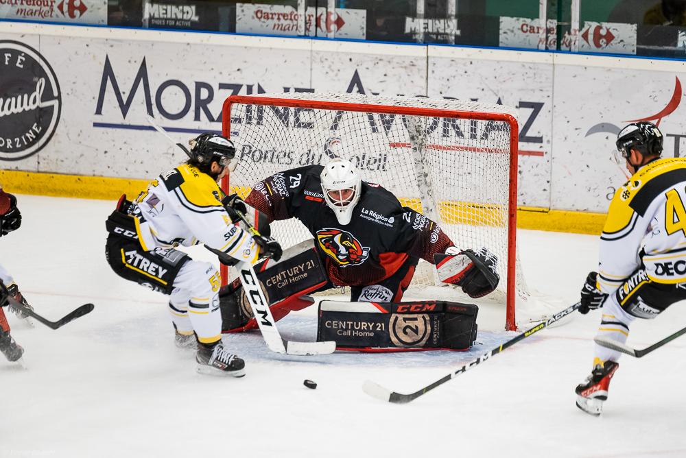 Morzine-Avoriaz 5 - 1 Roanne
