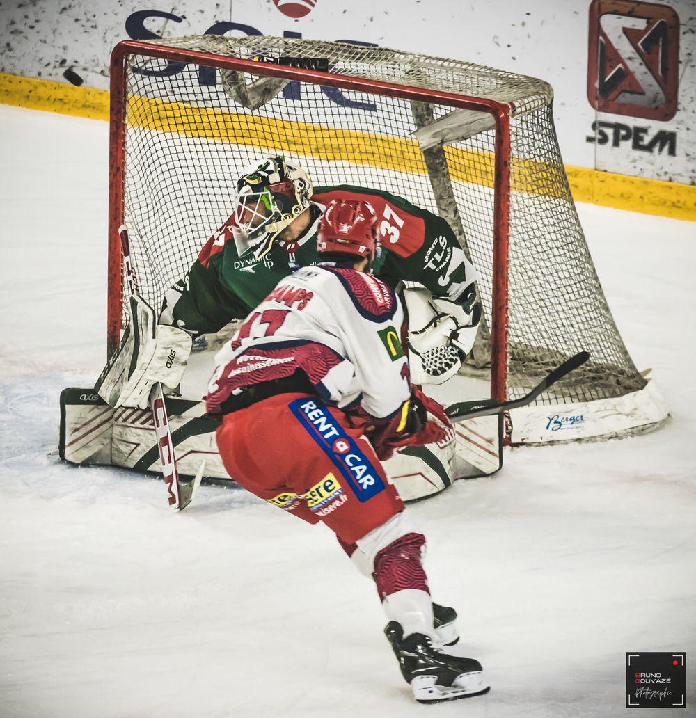 Cergy-Pontoise 4 - 2 Grenoble 