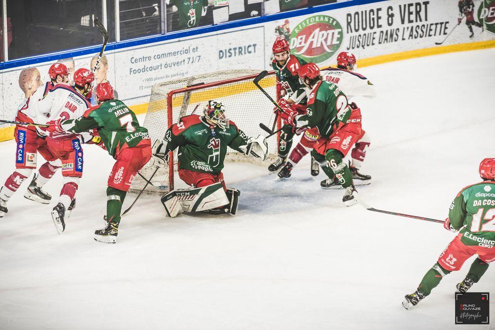 Cergy-Pontoise 4 - 2 Grenoble 