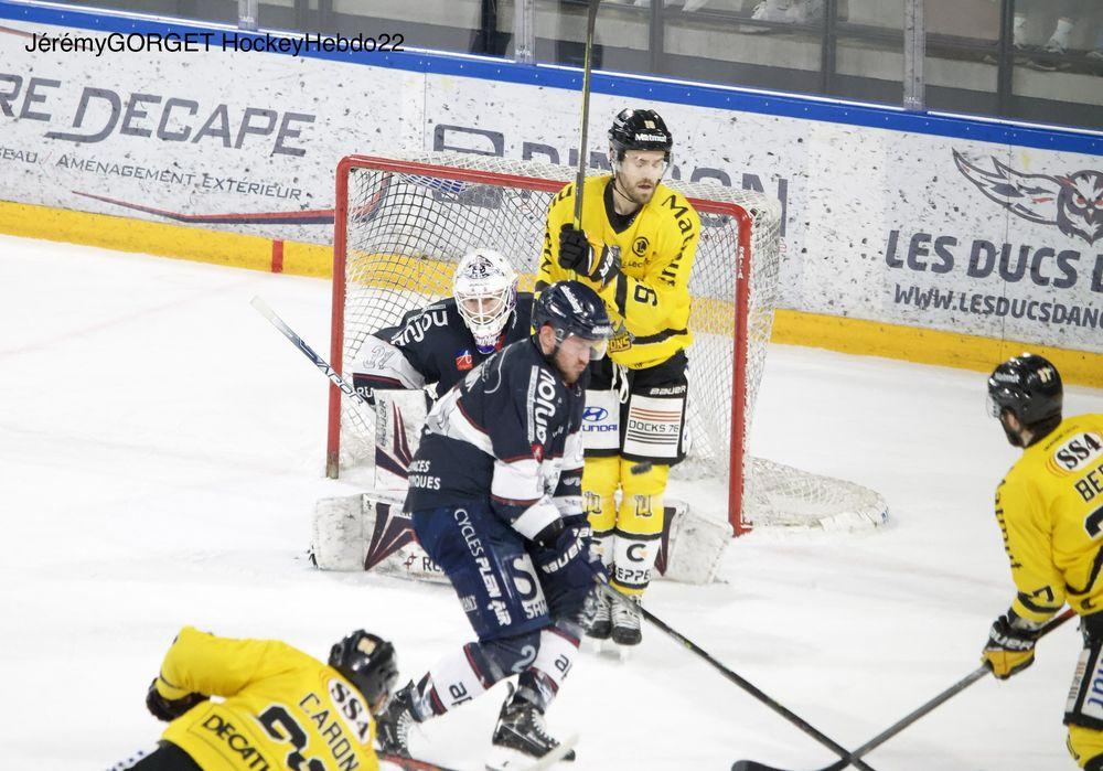 Angers  3 - 4 Rouen