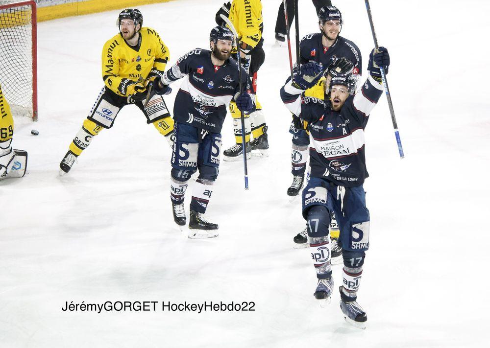 Angers  3 - 4 Rouen
