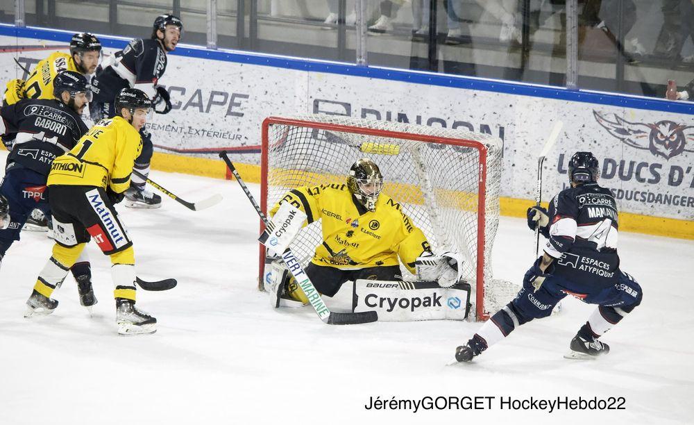 Angers  3 - 4 Rouen