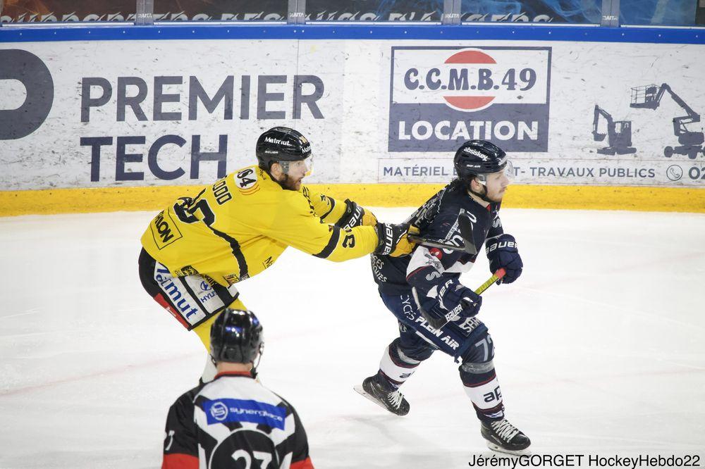 Angers  3 - 4 Rouen