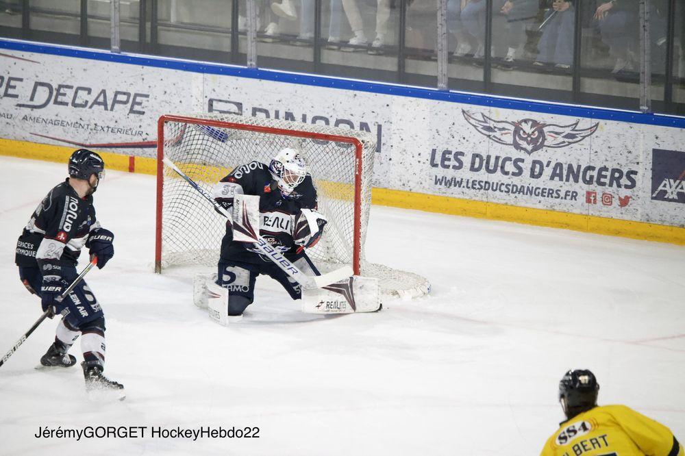 Angers  3 - 4 Rouen