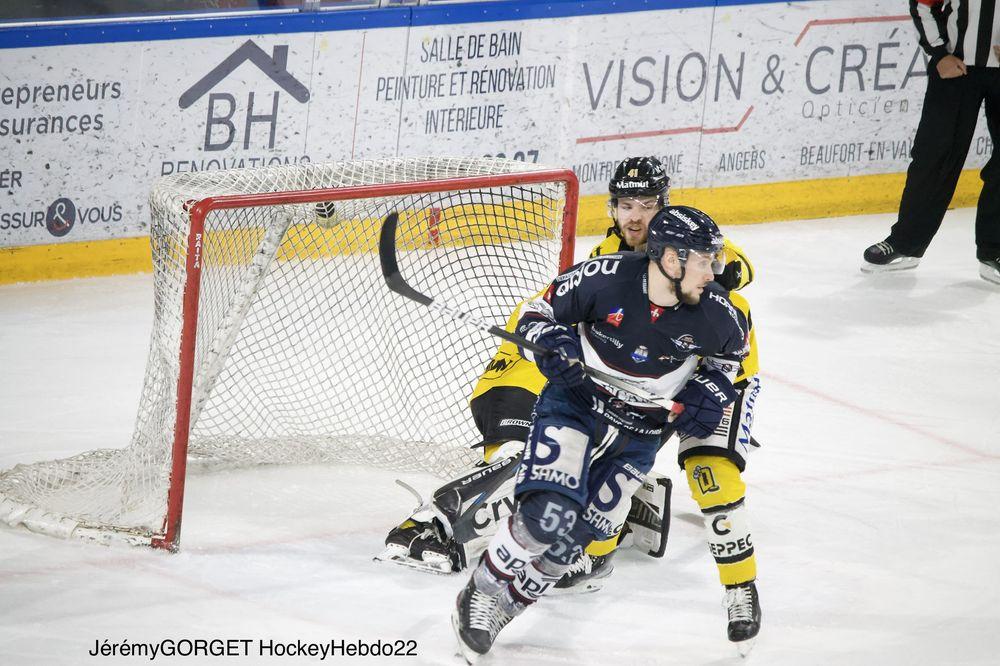 Angers  3 - 4 Rouen