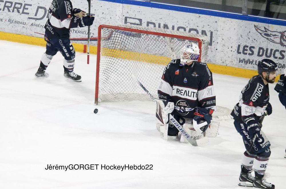 Angers  3 - 4 Rouen