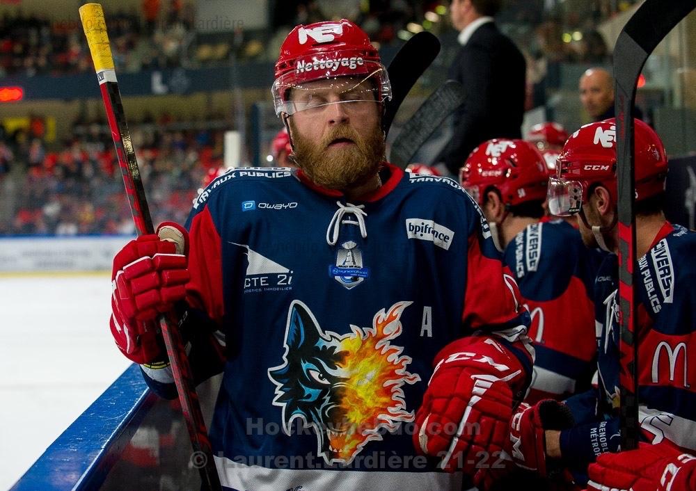Grenoble  7 - 0 Cergy-Pontoise