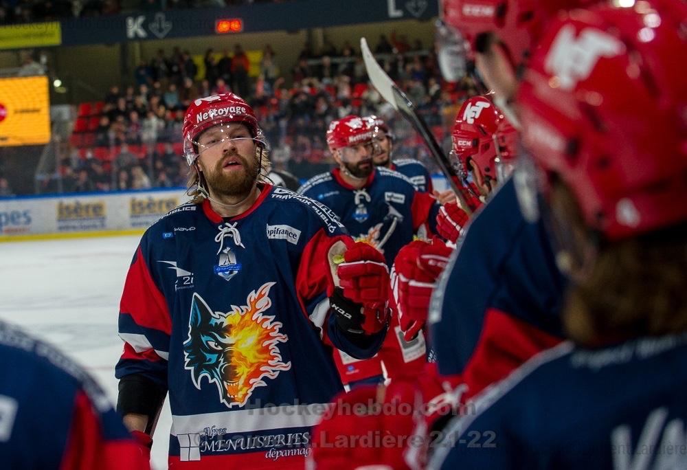 Grenoble  7 - 0 Cergy-Pontoise