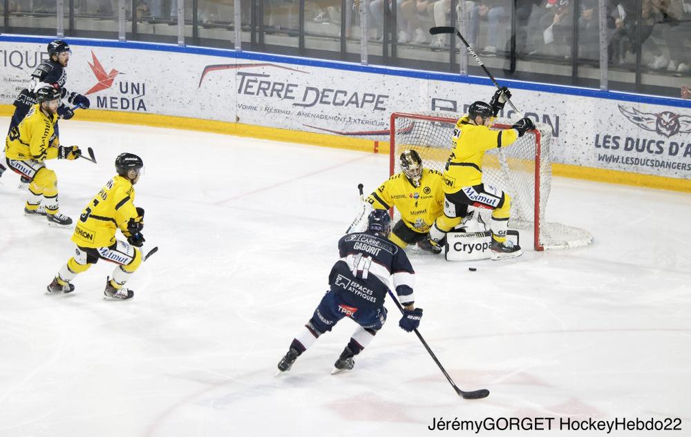Angers  7 - 1 Rouen