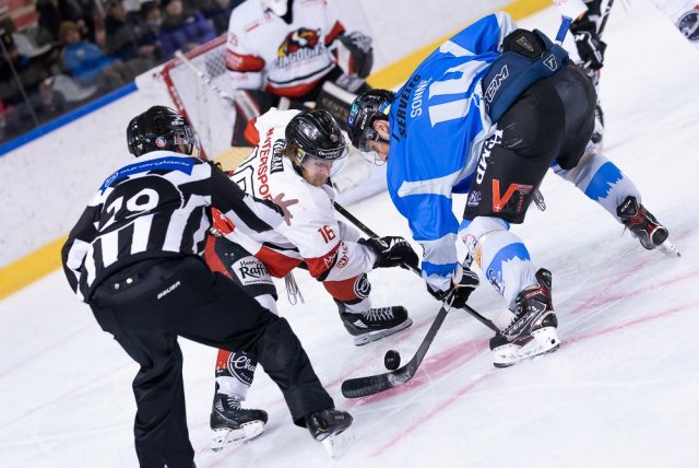 Photo hockey match Courchevel-Méribel-Pralognan - Morzine-Avoriaz le 02/04/2022