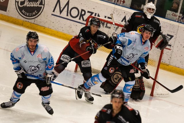 Photo hockey match Morzine-Avoriaz - Courchevel-Méribel-Pralognan le 09/04/2022