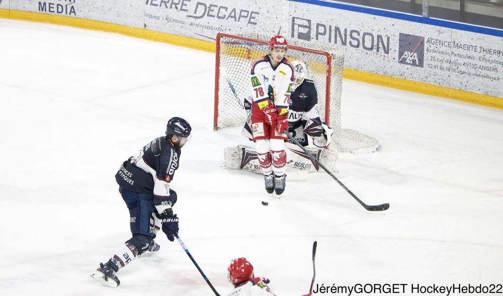 Angers  4 - 5 Grenoble 