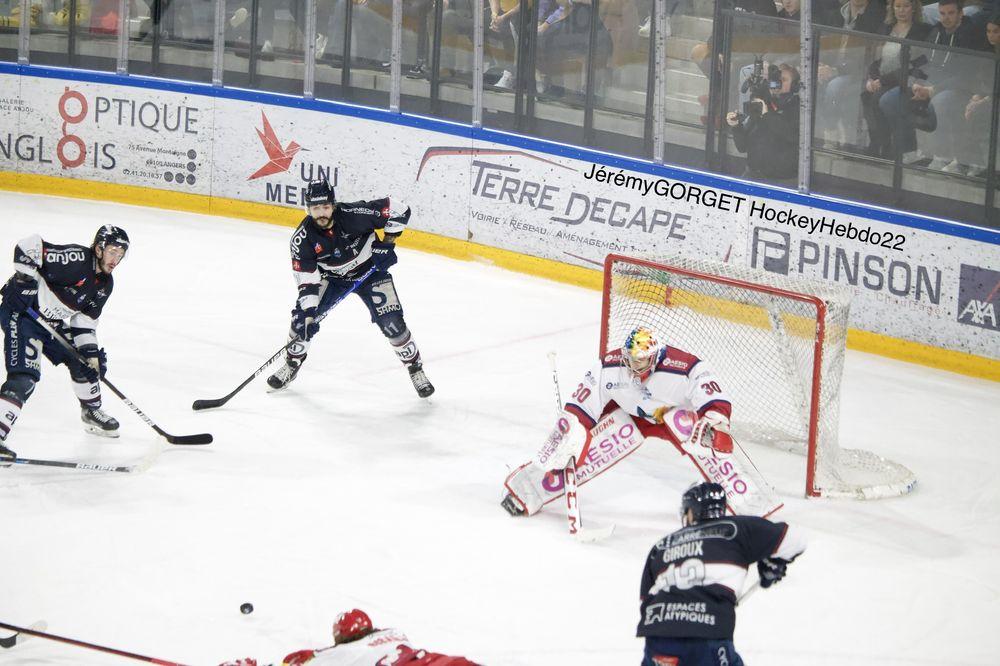 Angers  4 - 5 Grenoble 
