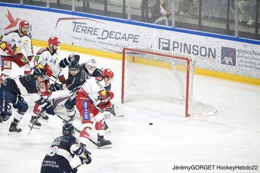 Angers  2 - 3 Grenoble 
