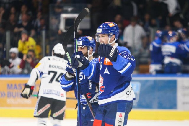 Photo hockey match Zürich - Fribourg le 14/04/2022