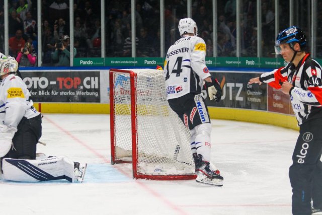 Photo hockey match Zürich - Fribourg le 14/04/2022