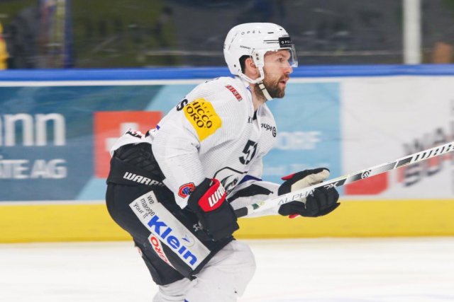 Photo hockey match Zürich - Fribourg le 14/04/2022