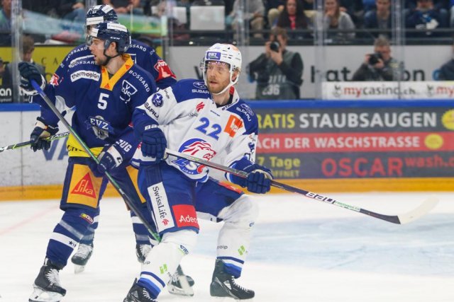 Photo hockey match Zug - Zürich le 18/04/2022