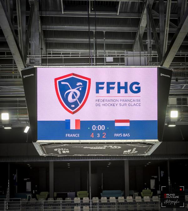 France 4 - 2 Pays Bas
