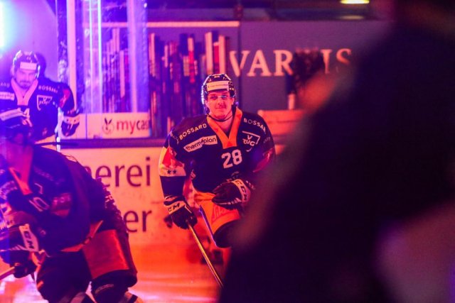 Photo hockey match Zug - Zürich le 23/04/2022