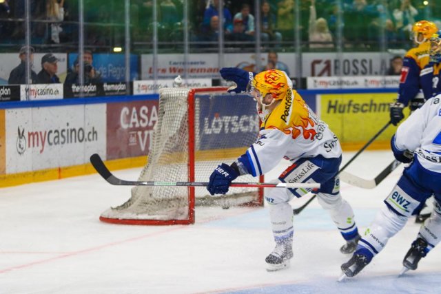 Photo hockey match Zug - Zürich le 23/04/2022