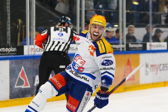 Photo hockey match Zug - Zürich le 23/04/2022