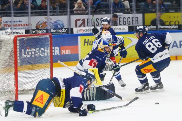 Photo hockey match Zug - Zürich le 23/04/2022