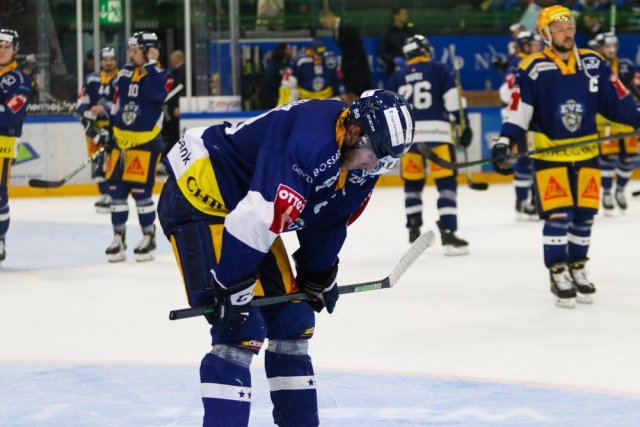 Photo hockey match Zug - Zürich le 23/04/2022