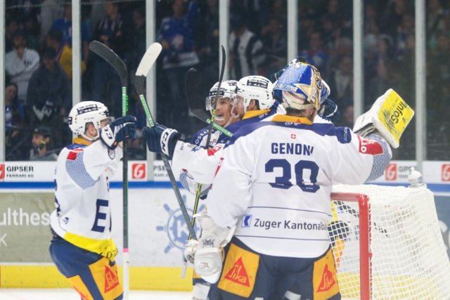 Photo hockey match Zürich - Zug le 25/04/2022