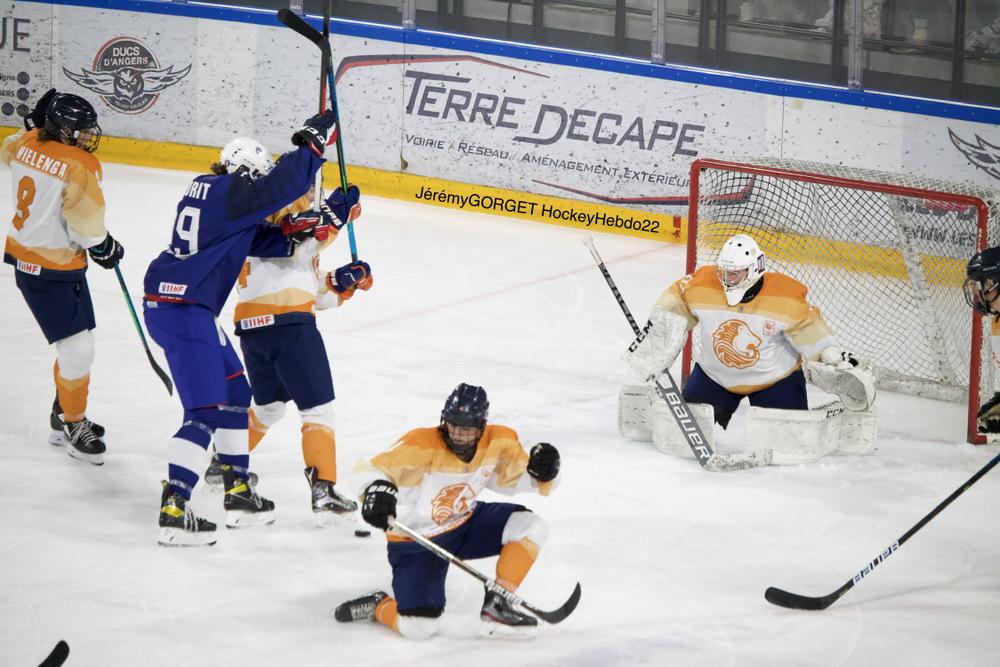 France 4 - 1 Netherlands