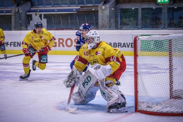 Photo hockey match Zürich - Düsseldorf le 19/08/2022