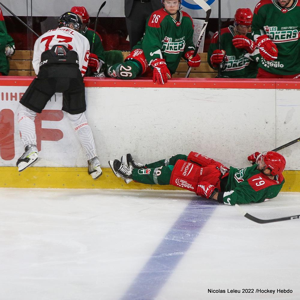 Amiens  1 - 3 Cergy-Pontoise