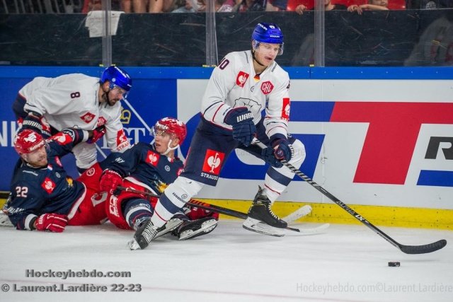 Photo hockey match Grenoble  - Berlin le 01/09/2022
