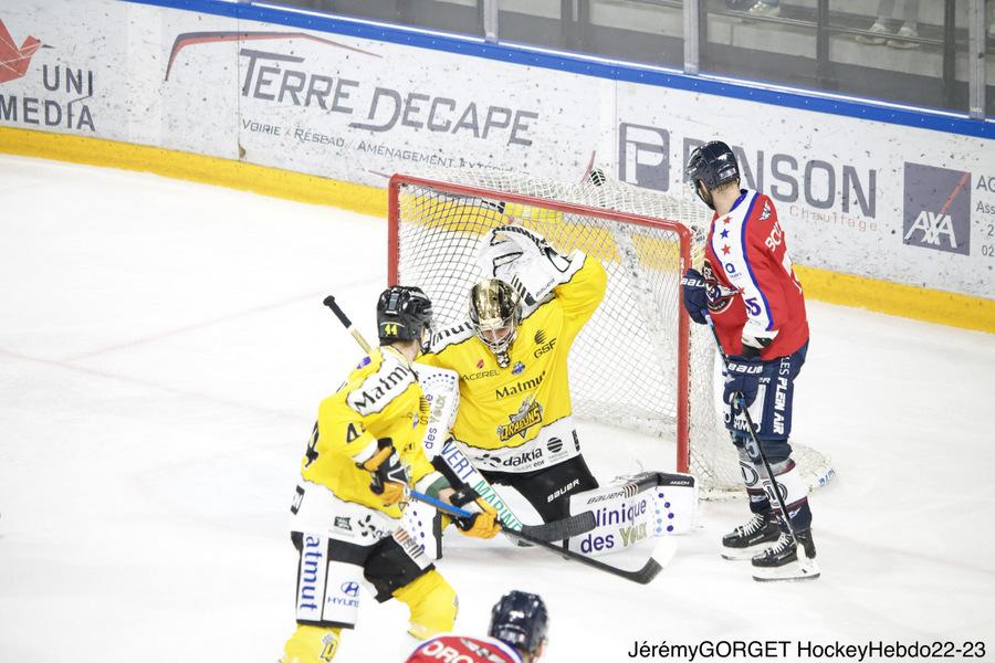 Angers  2 - 3 Rouen